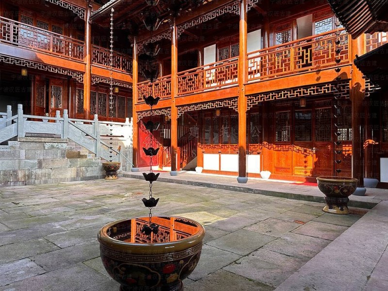 昆明古建筑公司，創(chuàng)新施工技術(shù)，為寺廟設(shè)計(jì)增添科技元素